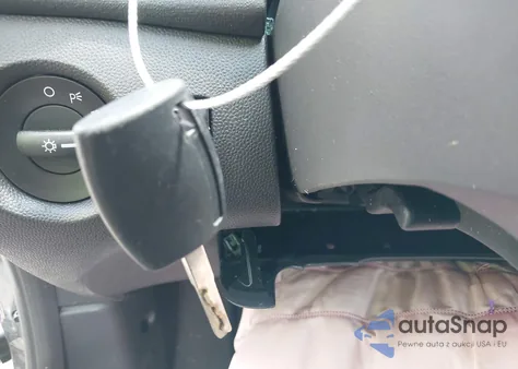 2019 Ford Fiesta Se z USA, uszkodzony, nr VIN 3FADP4EJ1KM161890